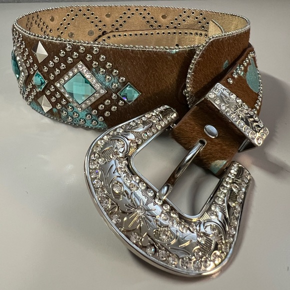Angel Ranch Western Studded Belt Wide Leather Turquoise Color Stones Size Small - Picture 1 of 16